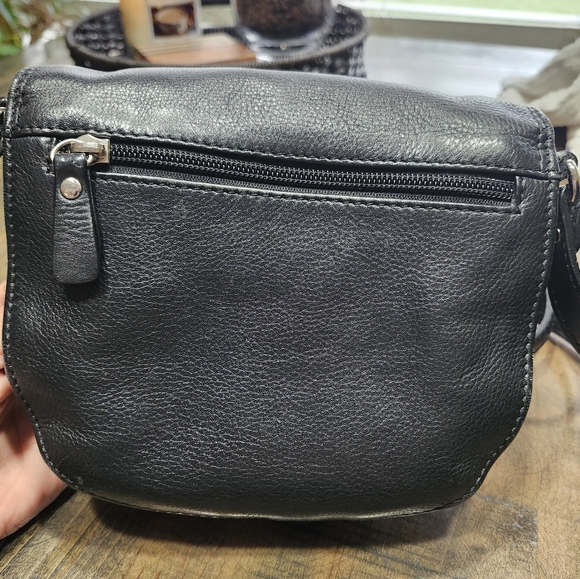 The Trend label Saddle / Crossbody Style Black Leather and Suede Bag - Picture 7 of 10